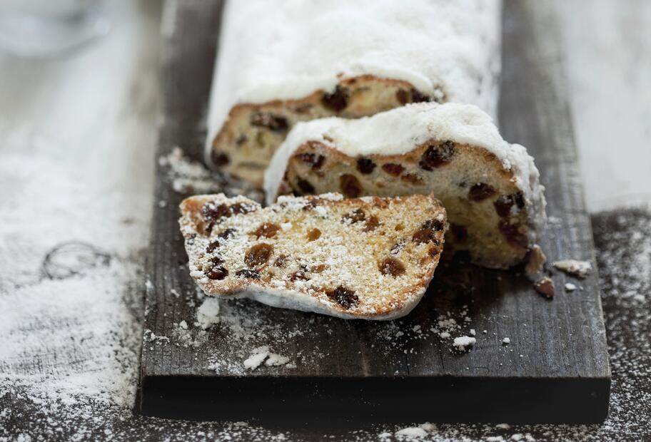 Klassischer Christstollen