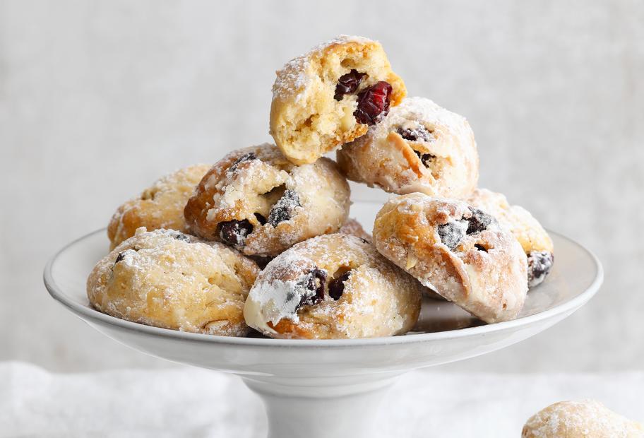 Quarkstollenkonfekt mit Cranberries