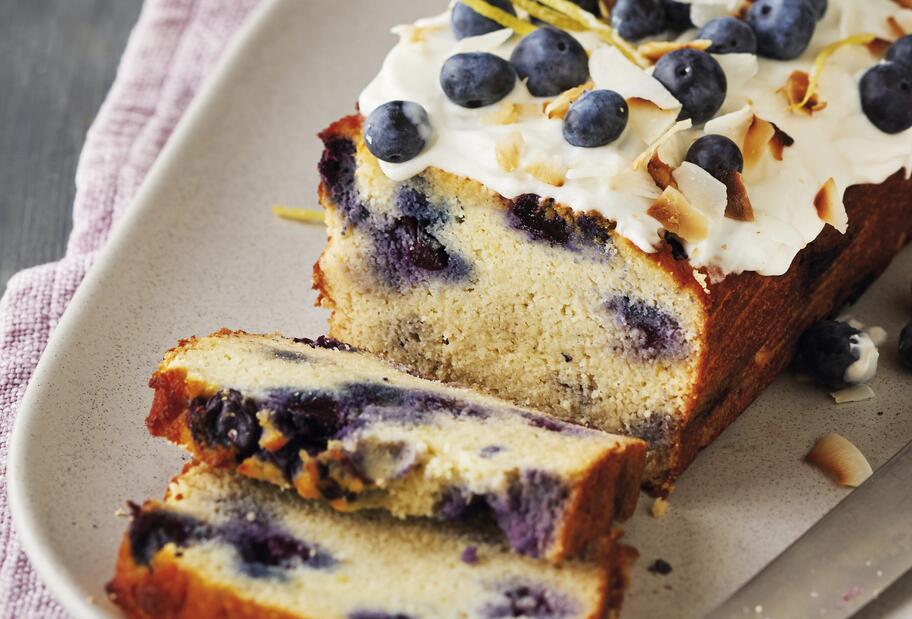 Kastenkuchen mit Blaubeeren