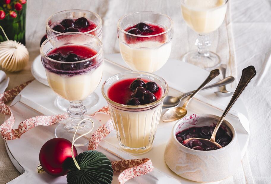 Marzipan-Mousse mit Kirschkompott für den Thermomix®