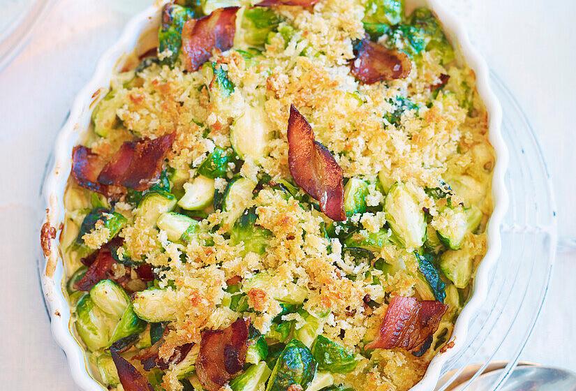 Würziger Rosenkohl-Auflauf mit Speck