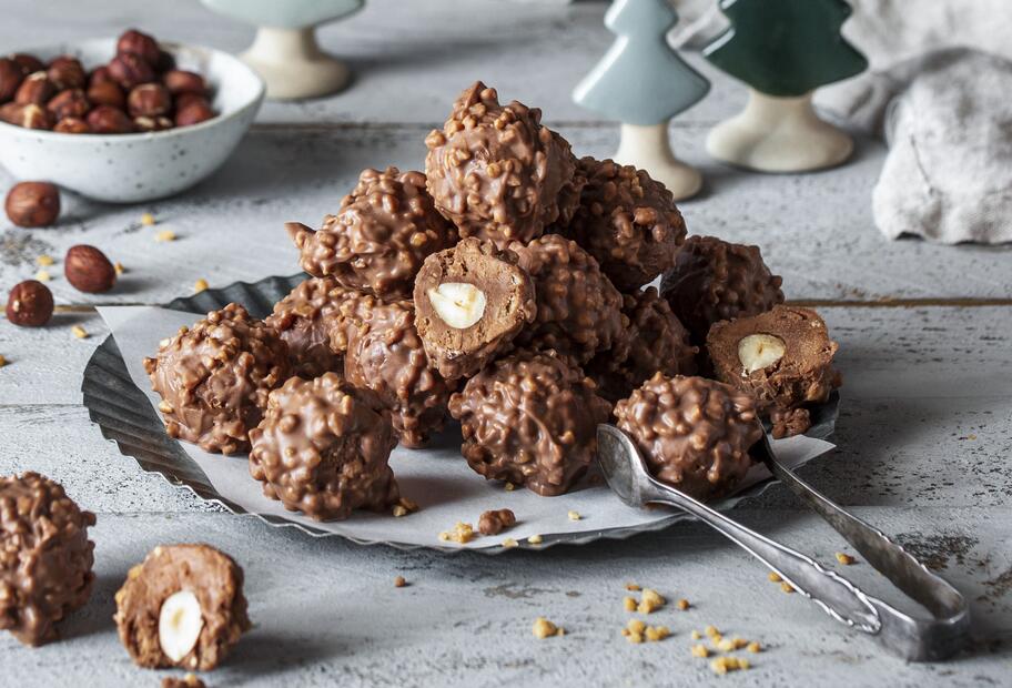 Schoko-Haselnuss-Pralinen wie „Rocher“