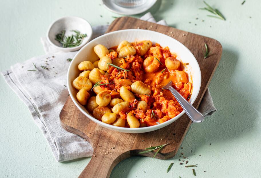 Blitzschnelle Gnocchi mit Gemüsesoße für den Thermomix®