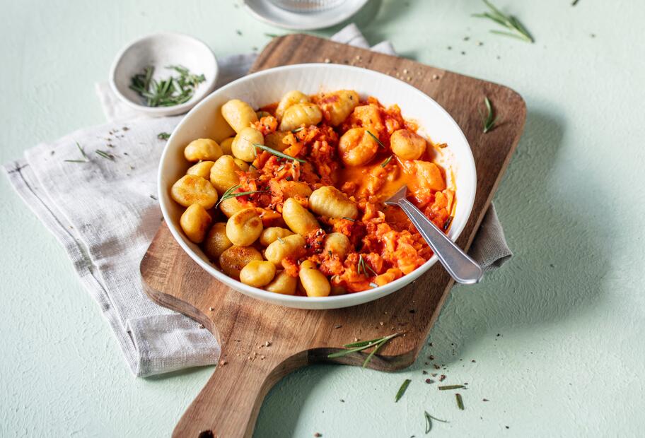Blitzschnelle Gnocchi mit Gemüsesoße