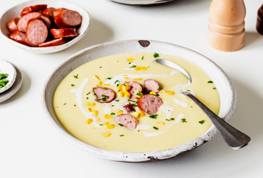 Kartoffel-Mais-Suppe mit Kohlwurst