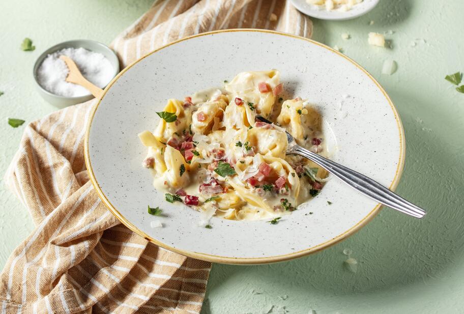 Sahnige Tortellini Carbonara für den Thermomix®