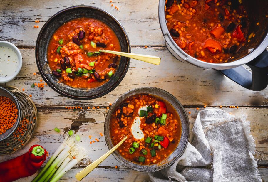Chili sin Carne mit roten Linsen mit dem Thermomix® Chili sin Carne mit roten Linsen mit dem Thermomix®