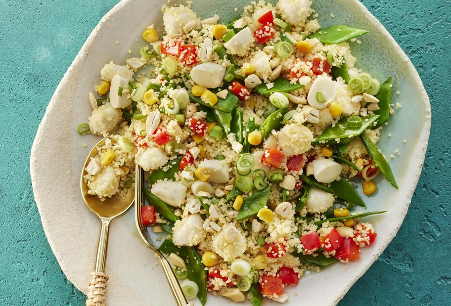 Schneller Couscoussalat mit buntem Gemüse