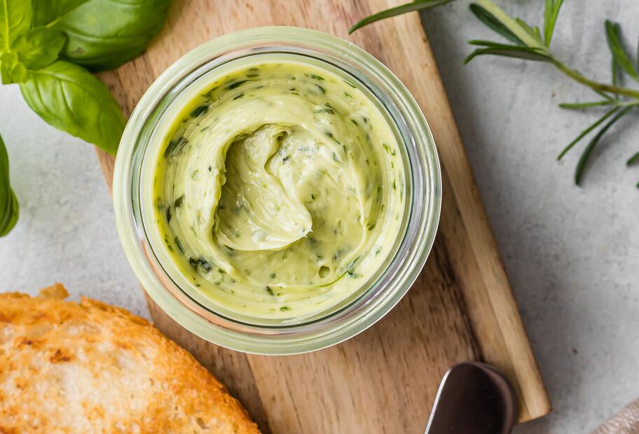 Kräuterbutter in 5 Minuten