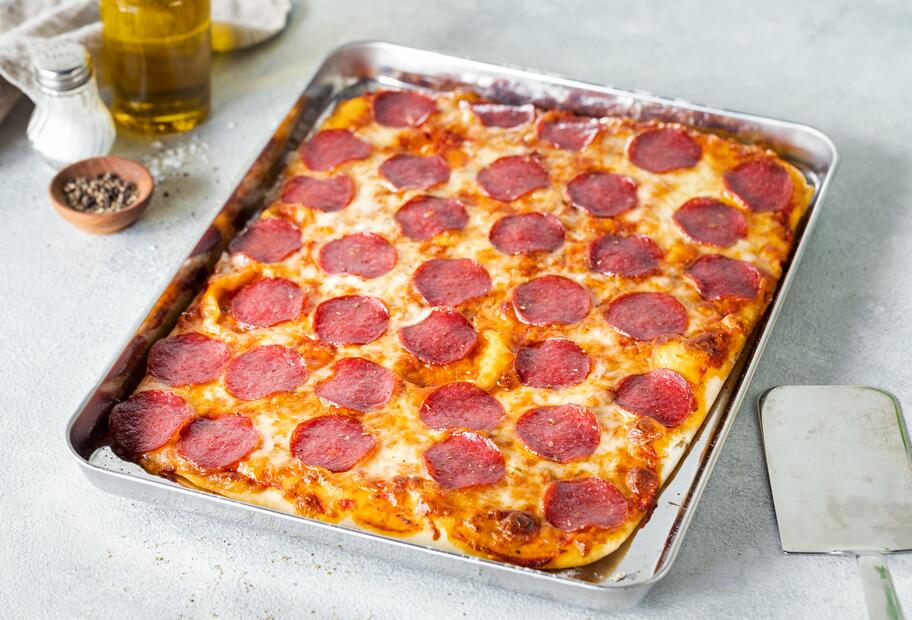 KEVJES Stapelbare Pizzateig-Behälter Aus Silikon – 6er-Set Mit Deckeln, Je 500 Ml, Mit Stahlrahmen & In 3 Farben (grün, Blau, Grau)