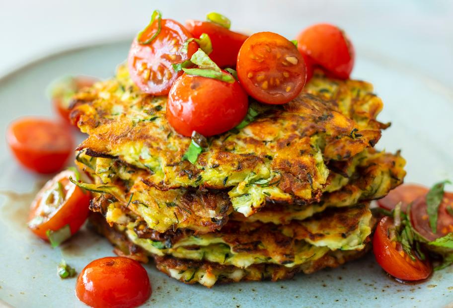 Zucchini-Feta-Puffer