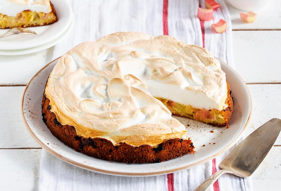 Rhabarberkuchen mit Baiser