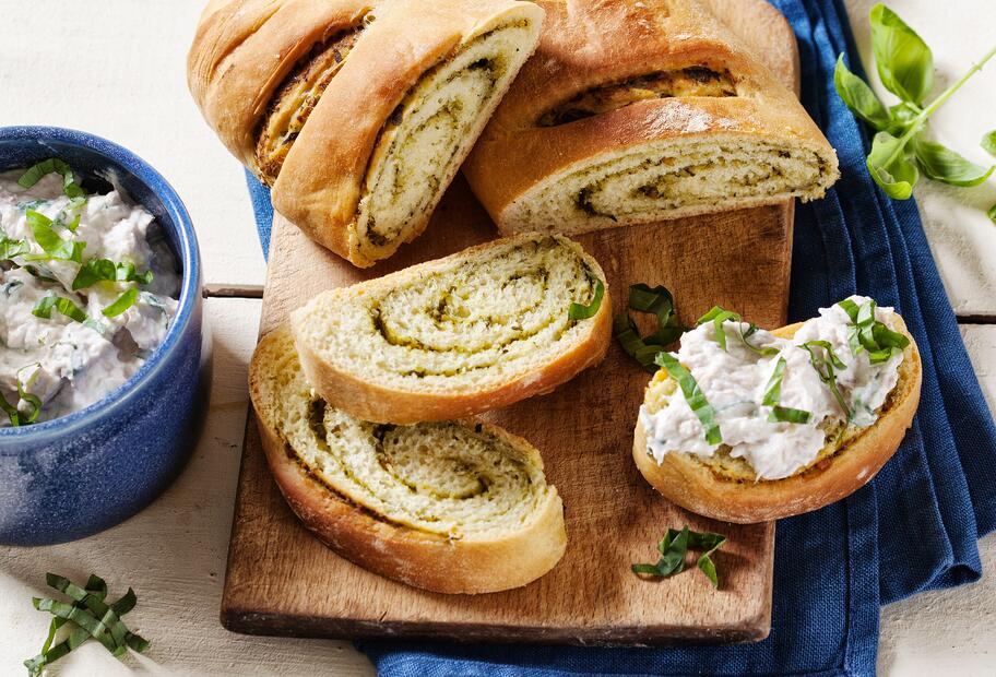 Einfaches Pestobrot