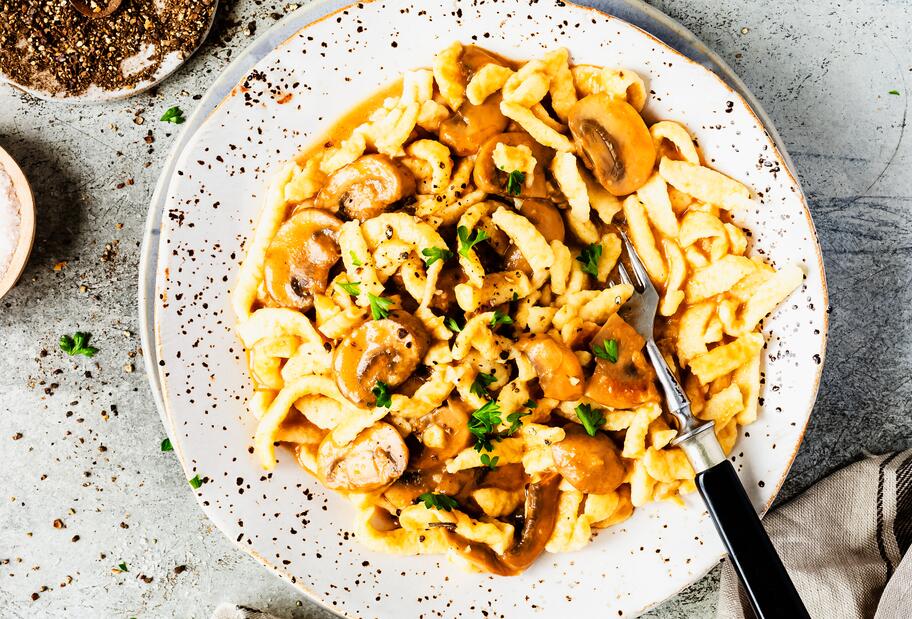 Spätzle mit Jägersoße