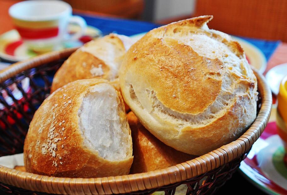 Schnelle Buttermilchsemmeln