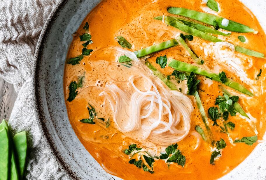 Kokos-Curry-Glasnudelsuppe