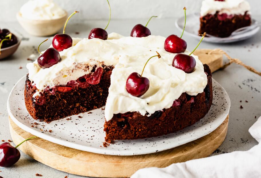 Schoko-Kirsch-Kuchen mit Frischkäse