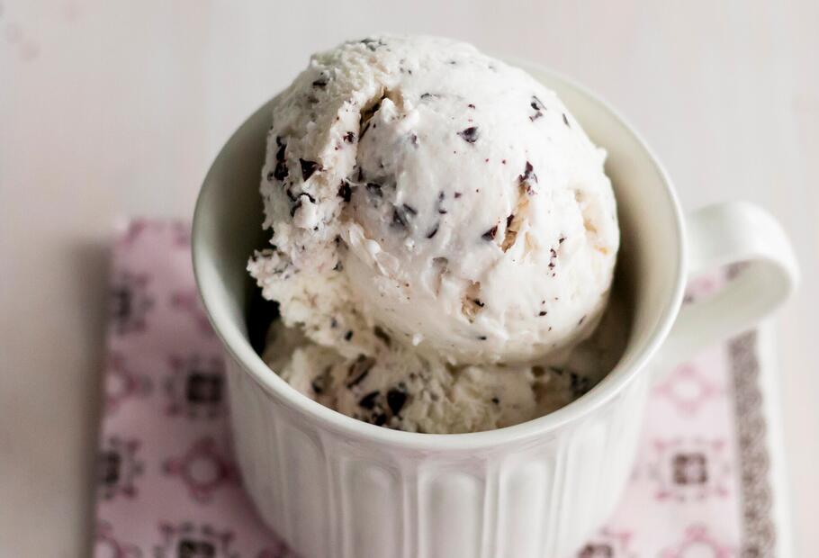 Stracciatella-Eis