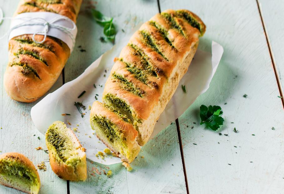 Knuspriges Kräuterbaguette