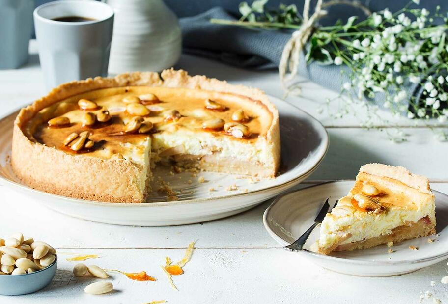 Apfel-Quark-Kuchen mit Mandeln