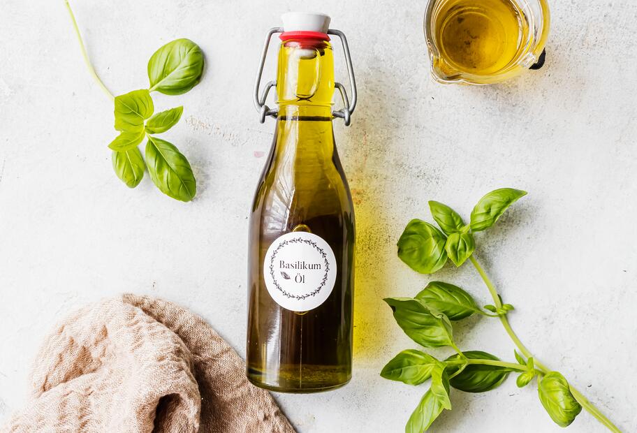 Basilikum-Öl