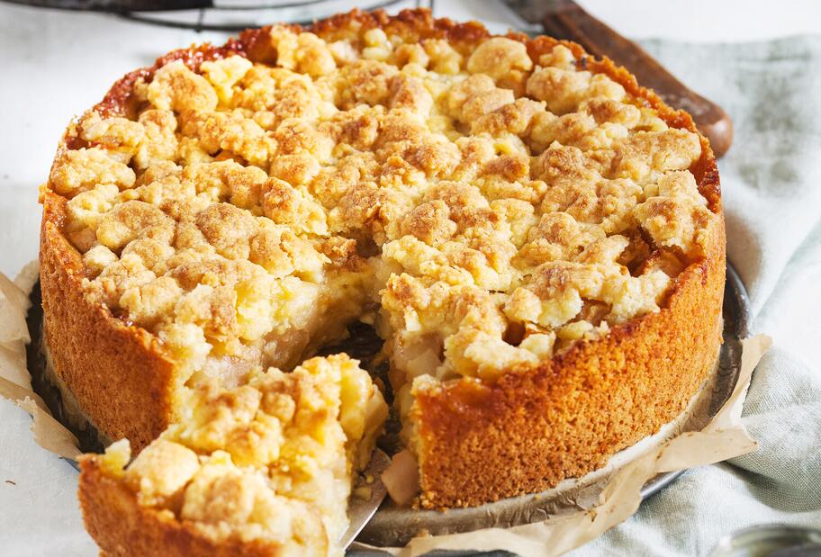 Apfelstreuselkuchen mit Pudding