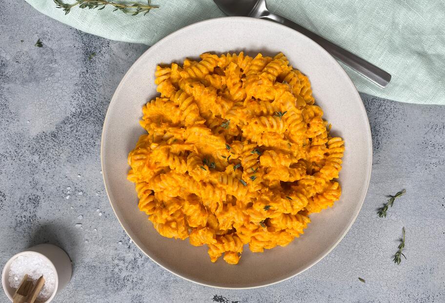 Pasta mit Kürbis-Feta-Soße