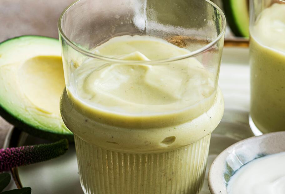 Avocado-Smoothie aus 5 Zutaten