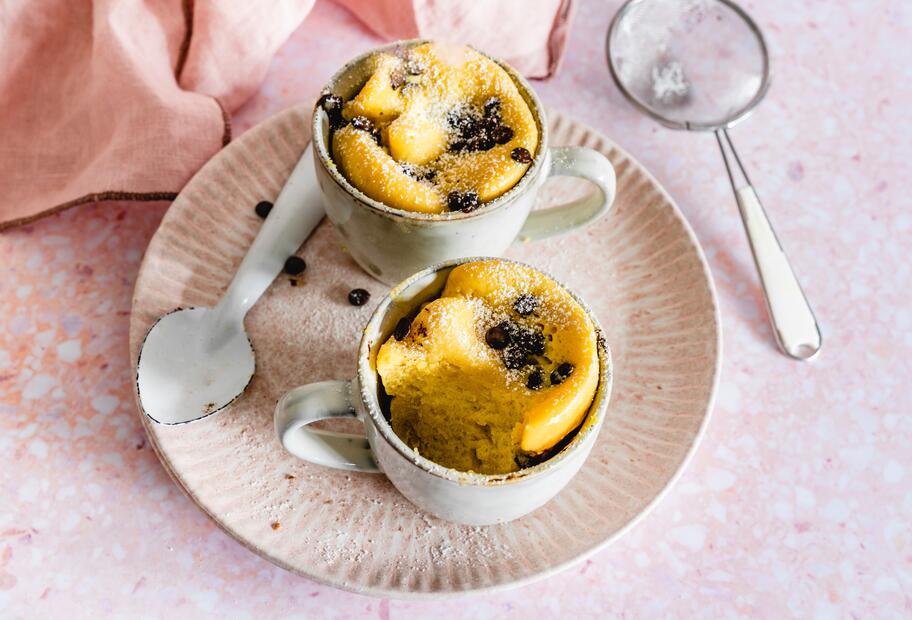 Chocolate-Chip-Tassenkuchen in Low Carb