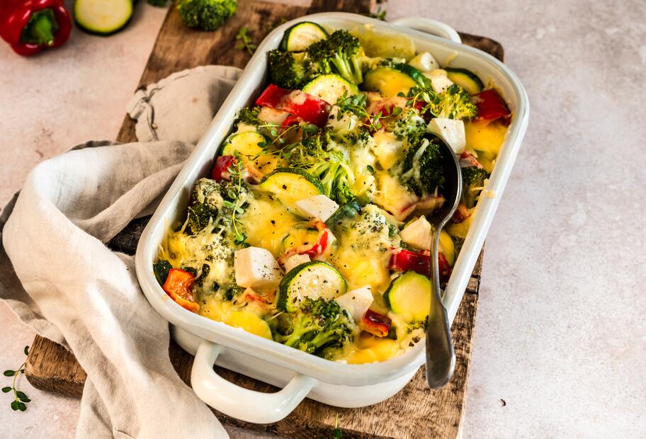 Bunter Low-Carb-Gemüseauflauf