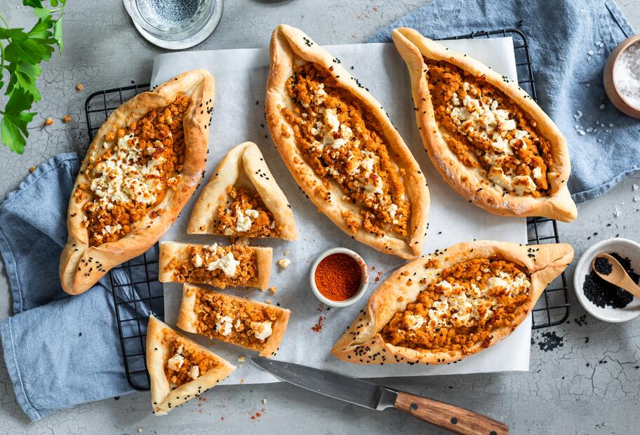 Vegane Rote-Linsen-Pide