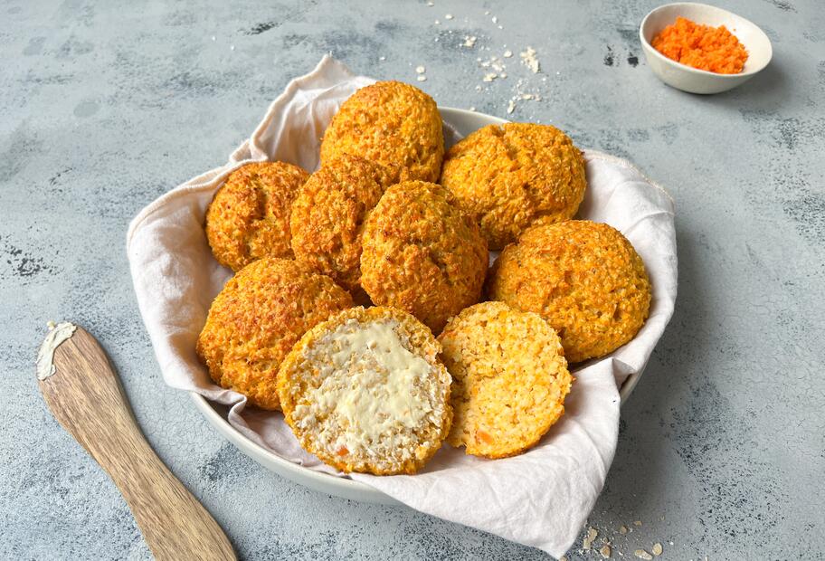Haferflocken-Karotten-Brötchen