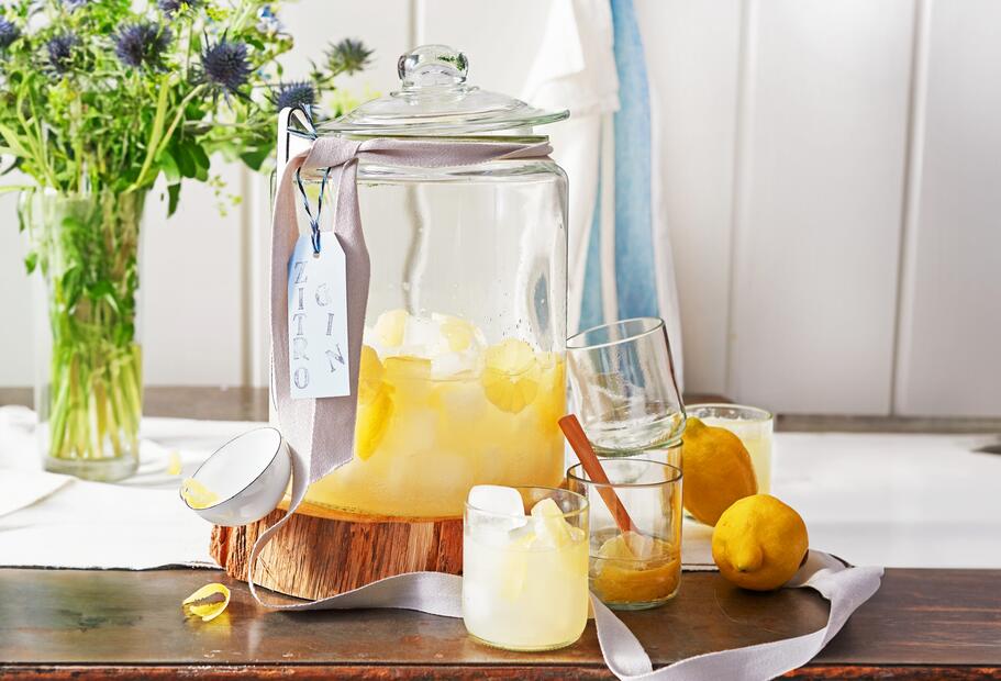 Zitronen-Bowle auf Vorrat