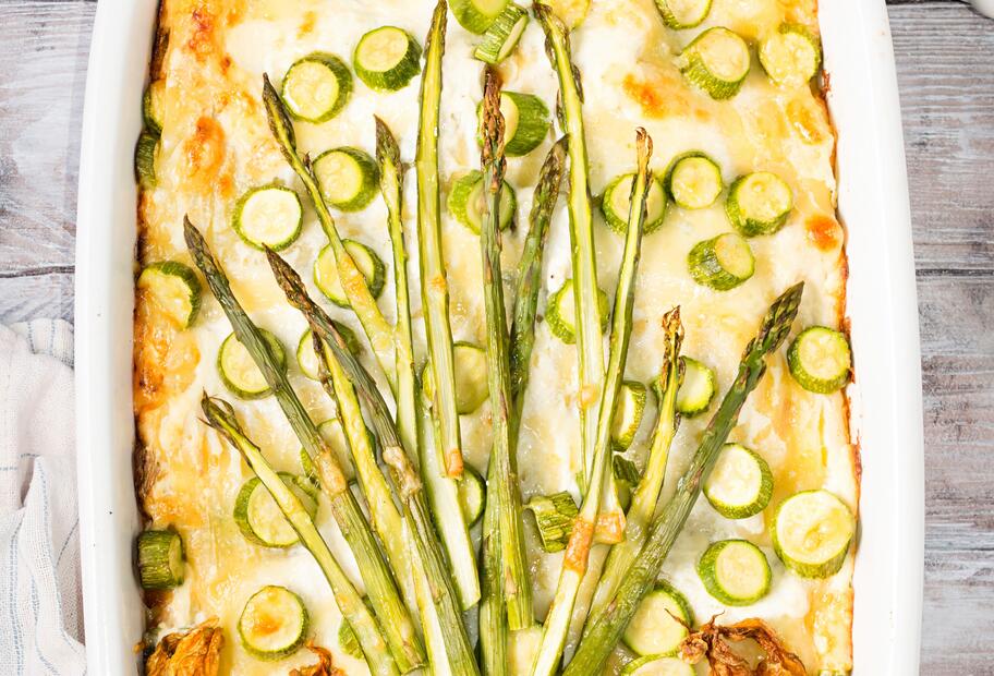 Lasagne mit Zucchini und und grünem Spargel