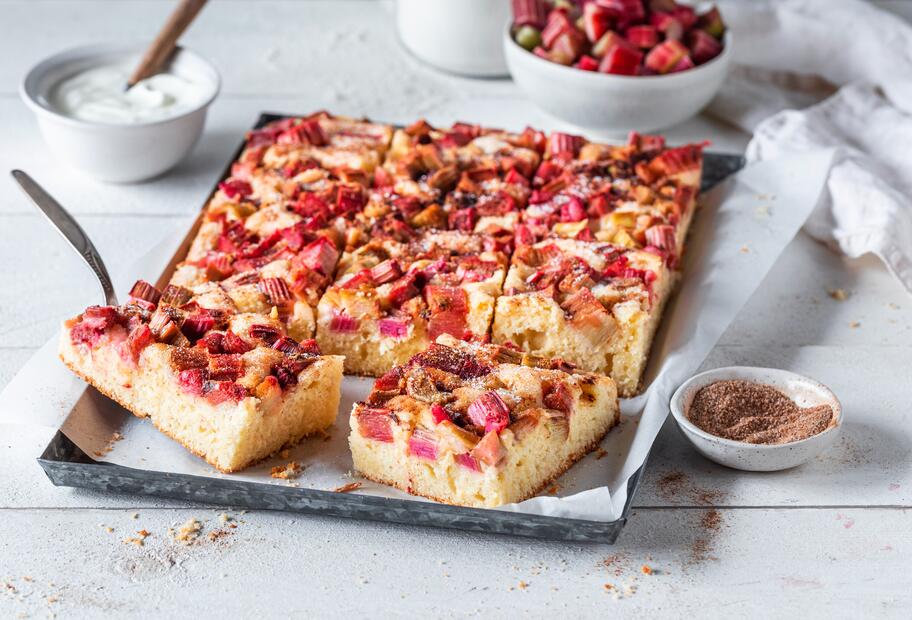 Blitz-Rhabarberkuchen vom Blech