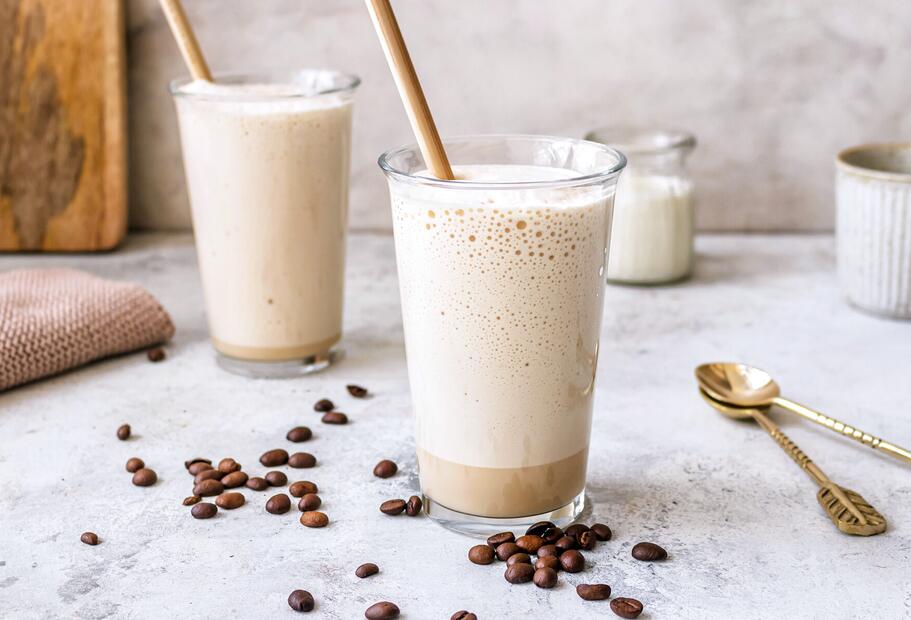 Geeistes Kaffee-Wölkchen