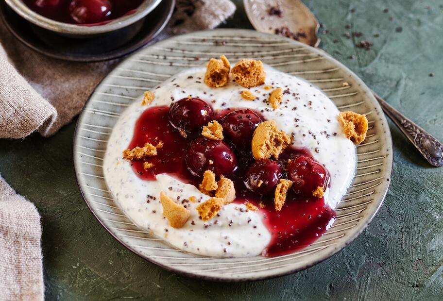Mohn-Mascarpone-Creme mit Kirschkompott
