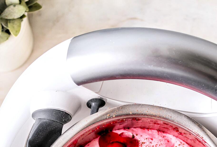 Schwarzwälder-Kirsch-Softeis