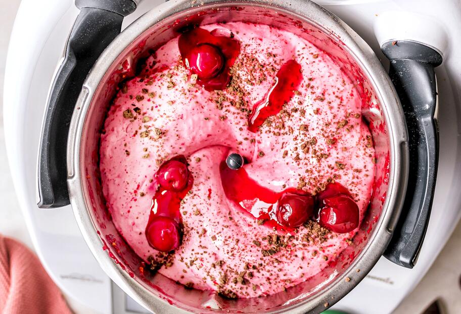 Schwarzwälder-Kirsch-Softeis