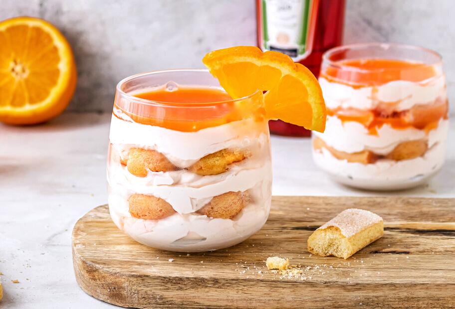 Cremiges „Aperol“ Tiramisu im Glas