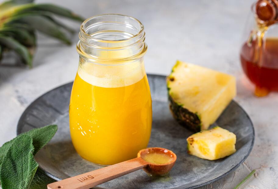 Ananas-Salbei-Saft