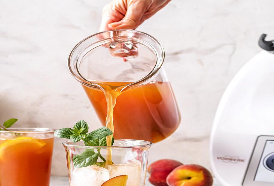 Erfrischender Pfirsich-Eistee