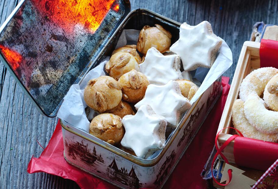 Zimtsterne mit Mandeln