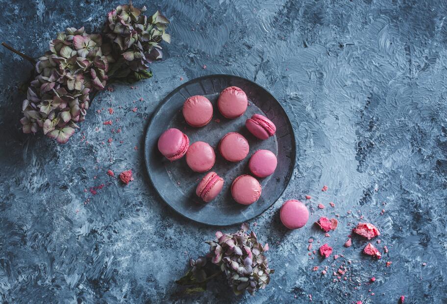 Einfache Himbeer-Macarons