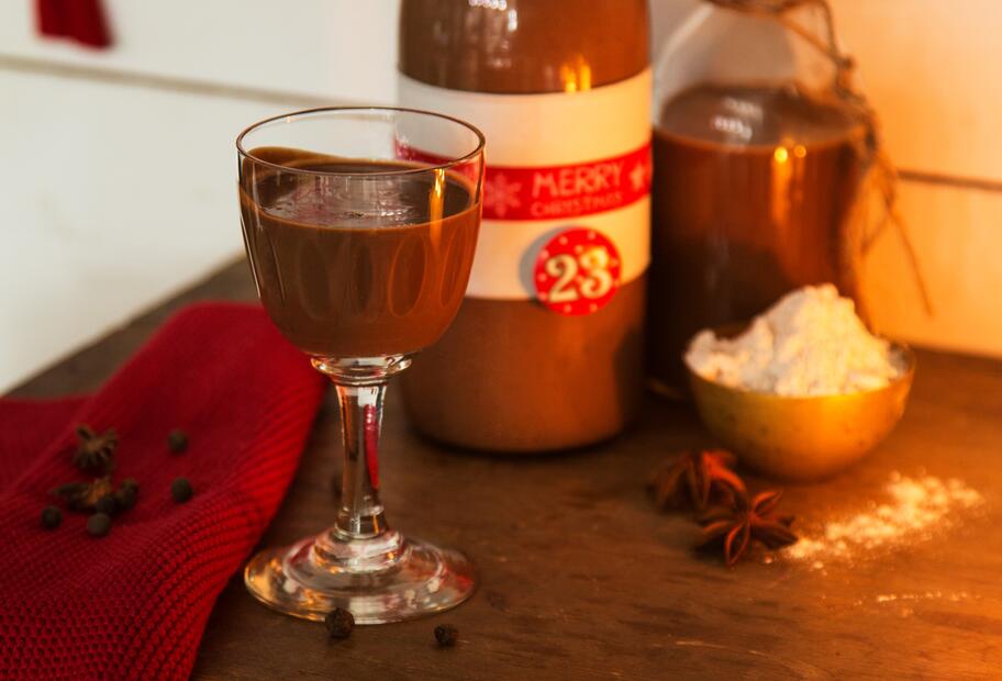 Schokoladiger Weihnachtslikör