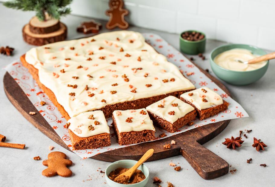 Weicher Lebkuchen mit Frosting
