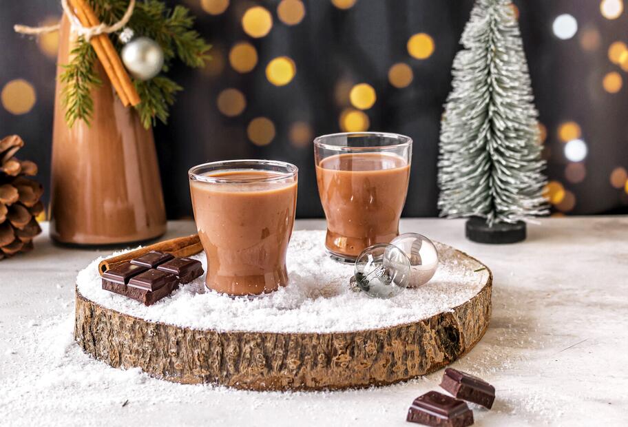 Weihnachtlicher Schoko-Eierlikör