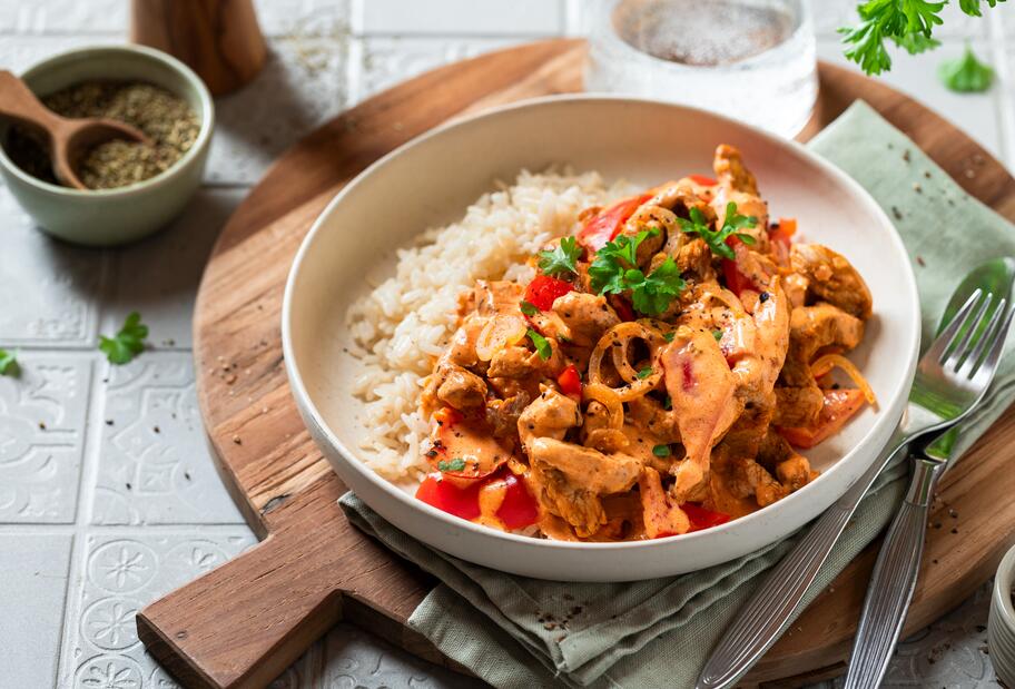 Gyros mit Metaxasoße und Reis