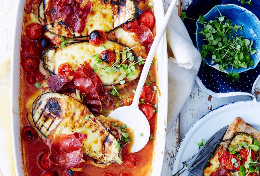 Auberginen-Tomaten-Auflauf mit Schweinesteak