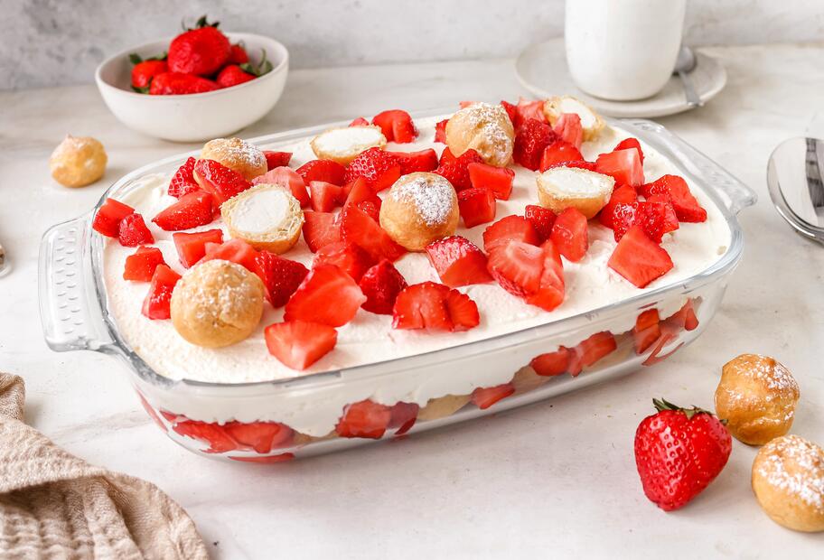 Erdbeer-Windbeutel Tiramisu